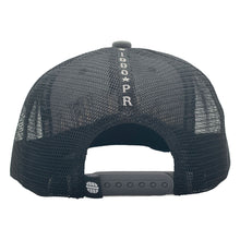 Load image into Gallery viewer, Gorra Carolina 1990 Negra – Trucker Edition